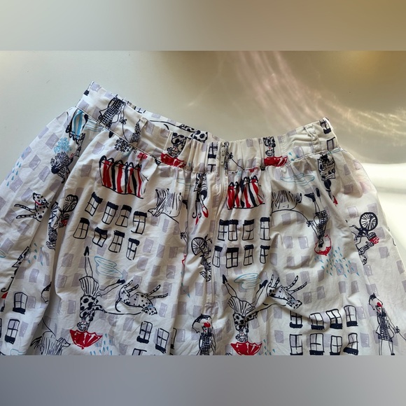 ModCloth Chic White Printed Skirt Pockets! Size M
100% Cotton mini skater GUC - Picture 5 of 11